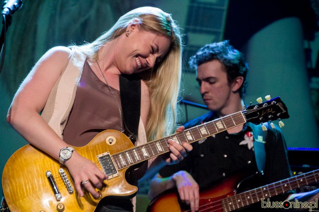 Joanne Shaw Taylor at Bluestracje 2013 (19)